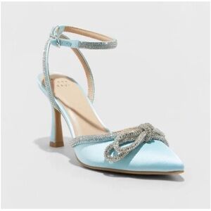 A New Day Carmin Bow Pumps NWOT